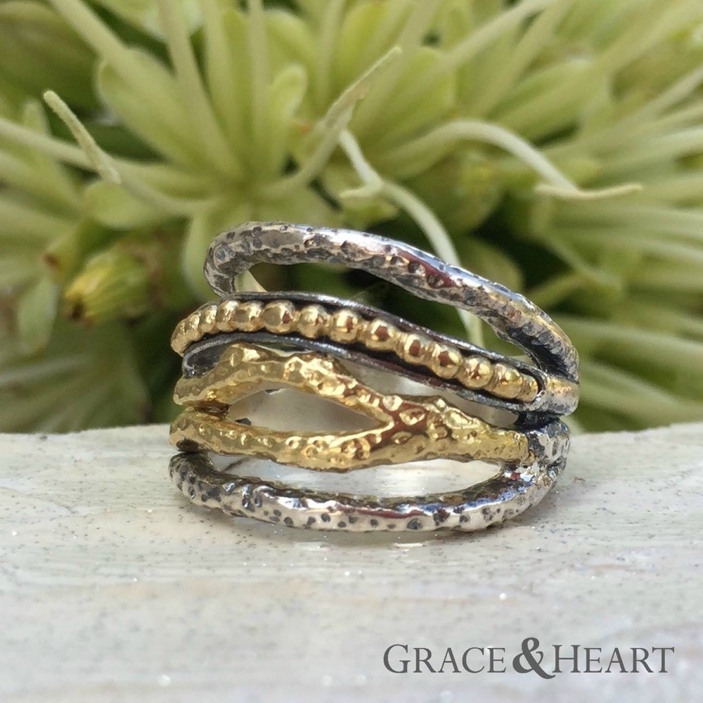 💜 Grace & Heart Lineage Ring